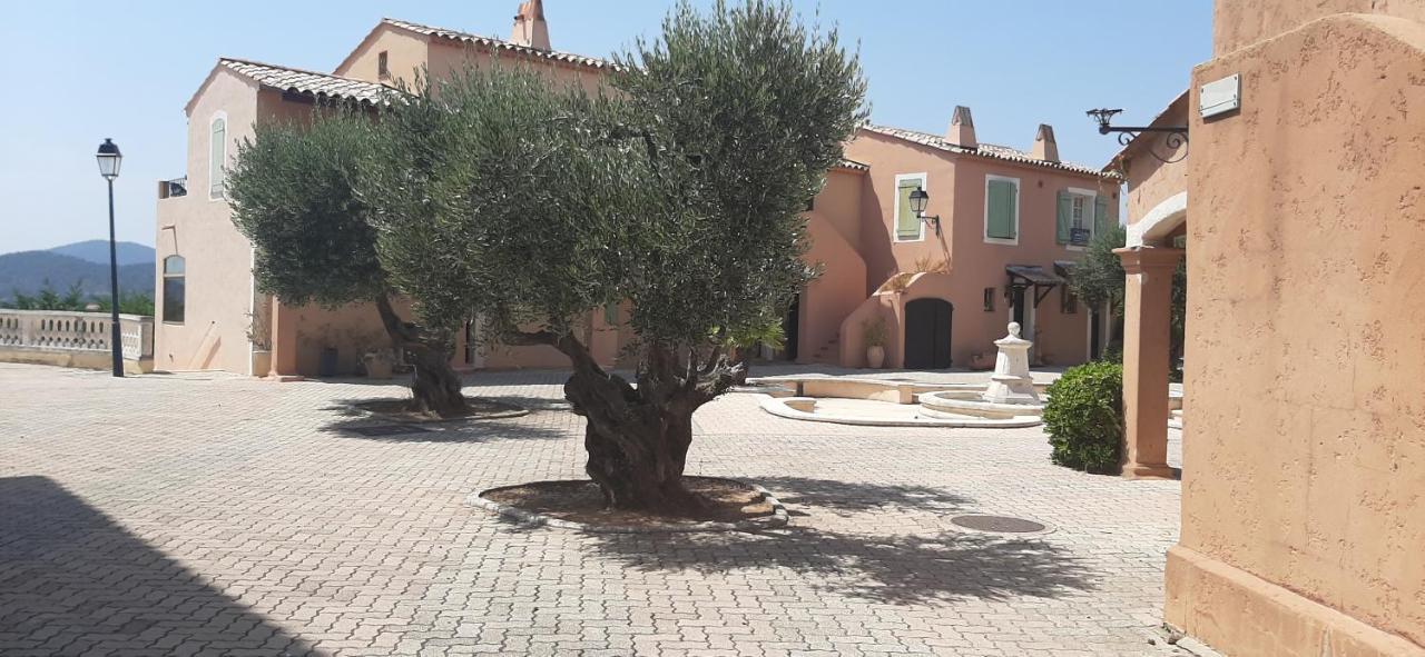 Vacance Location Mer Piscine Var Sud Terrasse Les Issambres Eksteriør billede