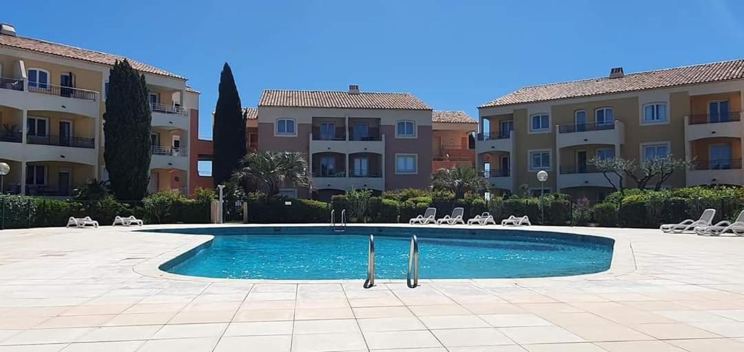 Vacance Location Mer Piscine Var Sud Terrasse Les Issambres Eksteriør billede