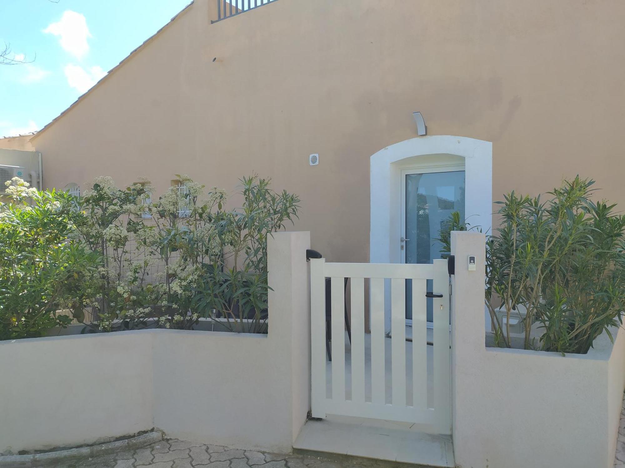 Vacance Location Mer Piscine Var Sud Terrasse Les Issambres Eksteriør billede